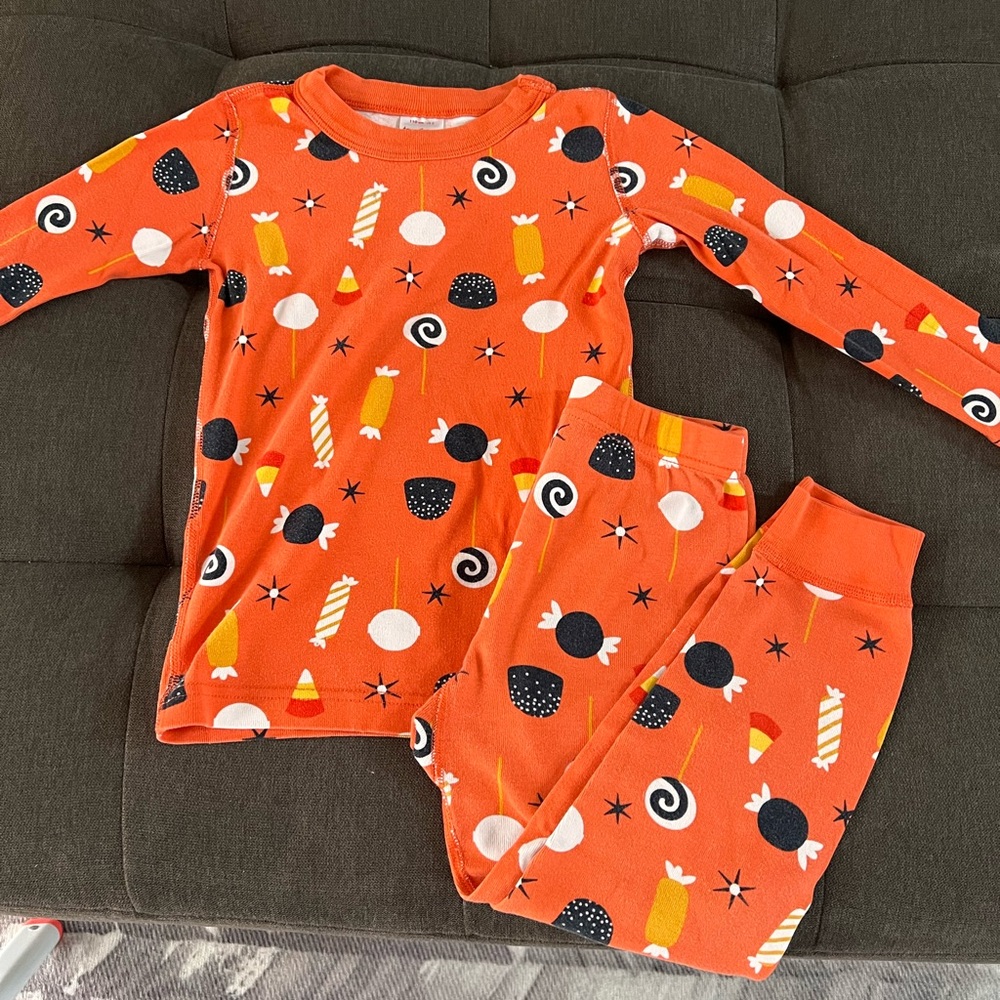 Hanna Andersson Fall Candy Pajamas Size 5